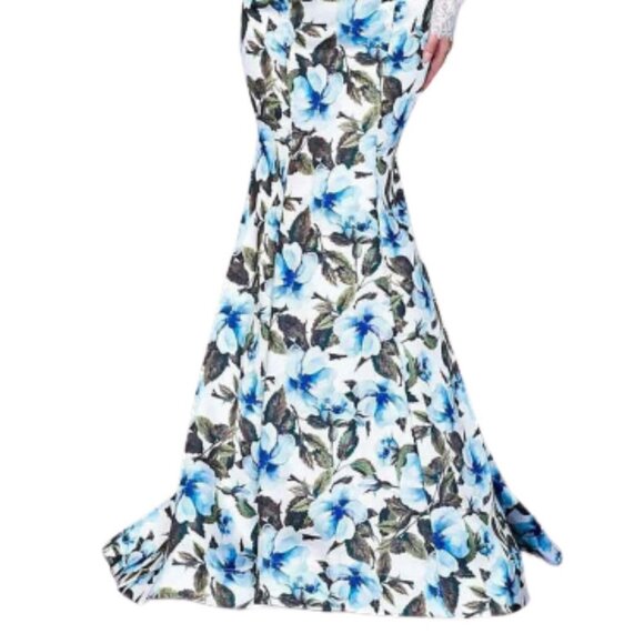 NWT La Femme 24281 Prom Dress Blue Size 6 - Picture 2 of 5